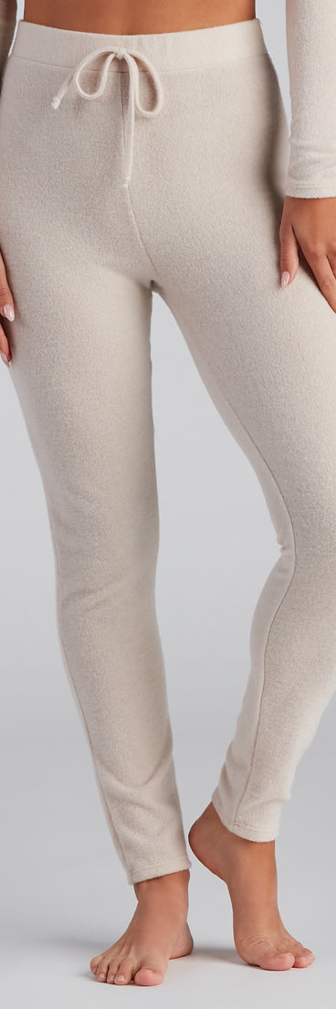 Little Chilly Tie-Waist Pajama Leggings provides essential lift and support for creating your best summer outfits of the season for 2023!