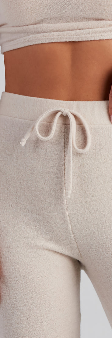 Little Chilly Tie-Waist Pajama Leggings provides essential lift and support for creating your best summer outfits of the season for 2023!