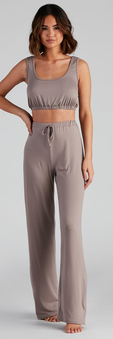 Chill Days Wide-Leg Pajama Pants provides essential lift and support for creating your best summer outfits of the season for 2023!