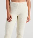 Cozy Seeker Chenille PJ Leggings provides essential lift and support for creating your best summer outfits of the season for 2023!