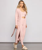 You’ll look stunning in the Keeping Knit Cozy Chenille Knit Robe when paired with its matching separate to create a glam clothing set perfect for parties, date nights, concert outfits, back-to-school attire, or for any summer event!