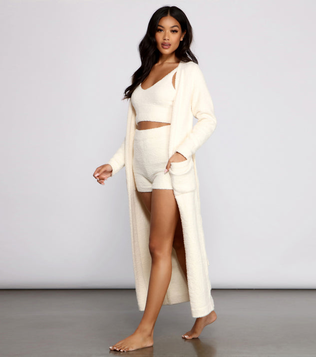 You’ll look stunning in the So Cozy Long Chenille Robe when paired with its matching separate to create a glam clothing set perfect for parties, date nights, concert outfits, back-to-school attire, or for any summer event!