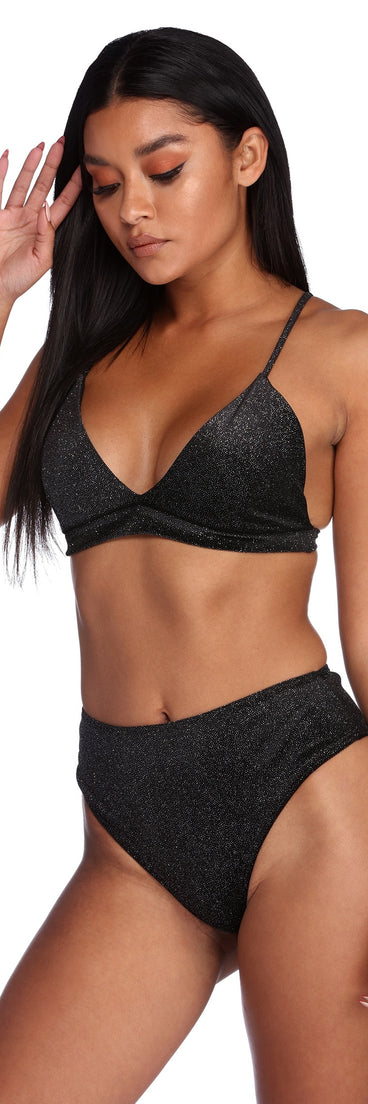 You’ll look stunning in the Velvet Glitter Bralette & Panty Set when paired with its matching separate to create a glam clothing set perfect for parties, date nights, concert outfits, back-to-school attire, or for any summer event!