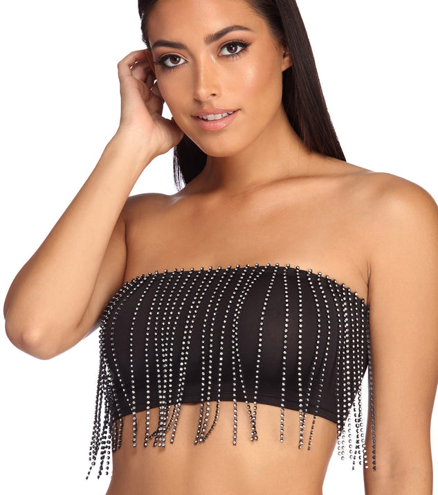 So Fab In Fringe Bandeau is a trendy pick to create 2023 festival outfits, festival dresses, outfits for concerts or raves, and complete your best party outfits!