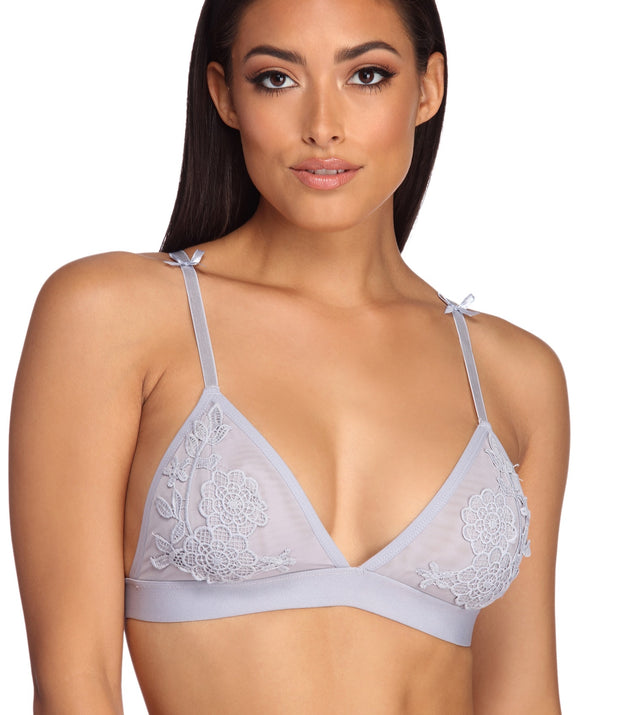 Floral Applique Mesh Bra provides essential lift and support for creating your best summer outfits of the season for 2023!