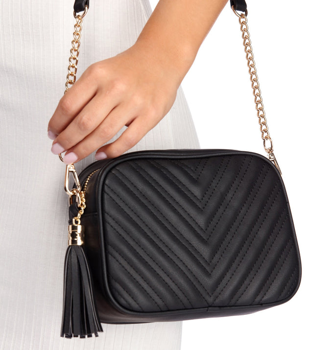Essential Chevron Cross Body