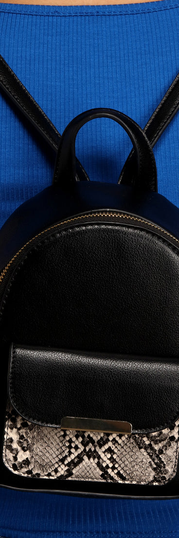 Mini Snake Bae Backpack for 2022 festival outfits, festival dress, outfits for raves, concert outfits, and/or club outfits