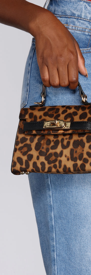 Saffiano Turnlock Top Handle Bag