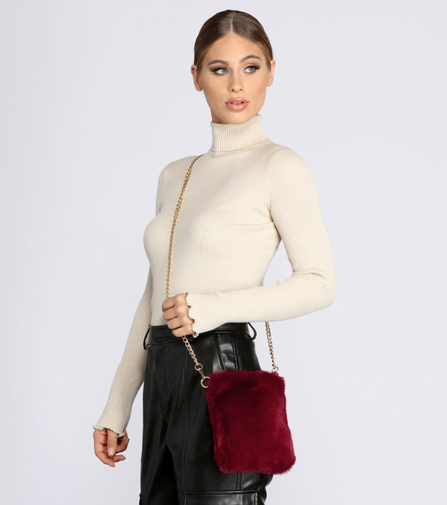Faux Fur Cross-body Purse is a fire pick to create 2023 festival outfits, concert dresses, outfits for raves, or to complete your best party outfits or clubwear!