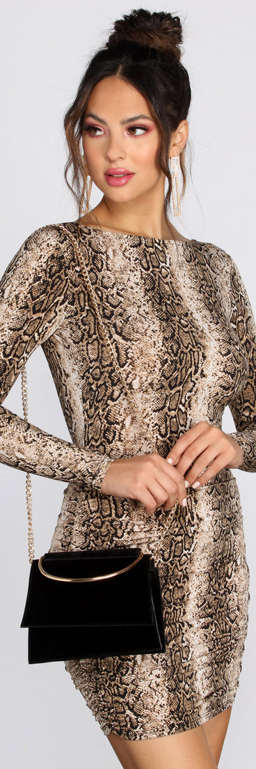 Luxe Velvet Metal Handle Bag