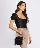 Feather Detail O-Ring Handle Bag is a trendy pick to create 2023 festival outfits, festival dresses, outfits for concerts or raves, and complete your best party outfits!