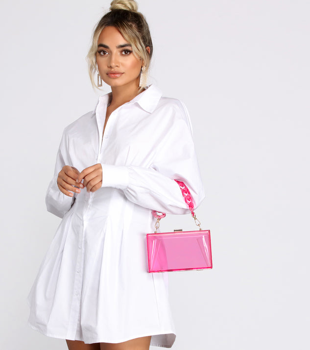 Bein' Cute Ain't Easy Acrylic Box Clutch is a trendy pick to create 2023 festival outfits, festival dresses, outfits for concerts or raves, and complete your best party outfits!