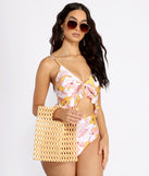 A Summer Mood Wooden Beaded Mini Tote is a trendy pick to create 2023 festival outfits, festival dresses, outfits for concerts or raves, and complete your best party outfits!