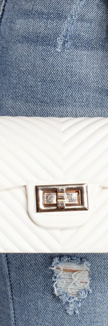 Miss Always Right Matte Jelly Crossbody Purse is a trendy pick to create 2023 festival outfits, festival dresses, outfits for concerts or raves, and complete your best party outfits!