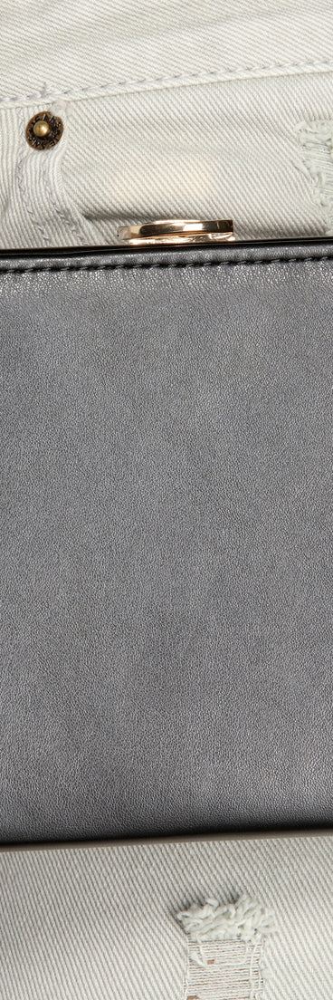 Faux-Ever Your Fave Shoulder Purse is a trendy pick to create 2023 festival outfits, festival dresses, outfits for concerts or raves, and complete your best party outfits!