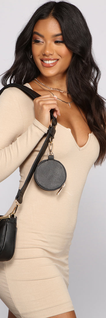 Miss Trendsetter Faux Leather Crossbody and Pouch is a trendy pick to create 2023 festival outfits, festival dresses, outfits for concerts or raves, and complete your best party outfits!