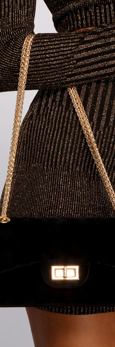 Faux Suede Diamond Quilted Purse creates the perfect New Year’s Eve Outfit or new years dress with stylish details in the latest trends to ring in 2023!