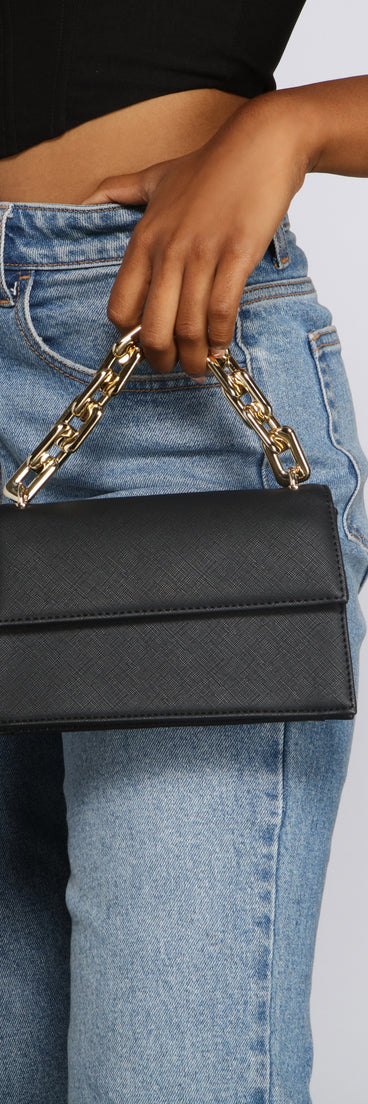 Chic And Trendy Statement Chain Crossbody Purse