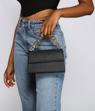 Chic And Trendy Statement Chain Crossbody Purse