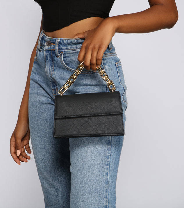 Chic And Trendy Statement Chain Crossbody Purse