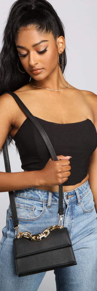 Chic And Trendy Statement Chain Crossbody Purse