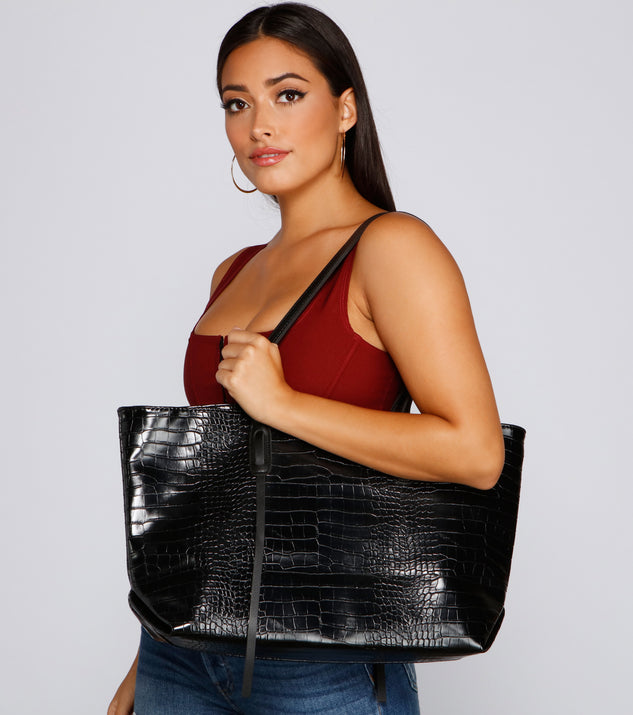 Girl On The Go Tote Bag
