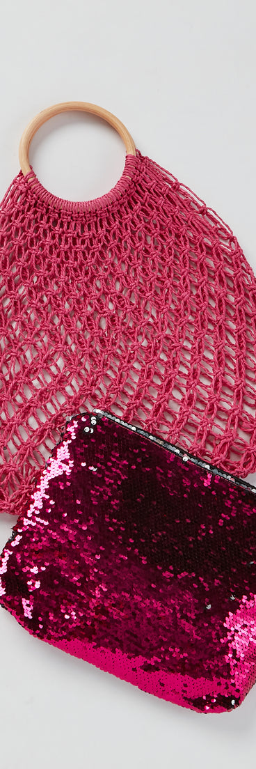 Stay Glam Crochet Handbag is a trendy pick to create 2023 festival outfits, festival dresses, outfits for concerts or raves, and complete your best party outfits!