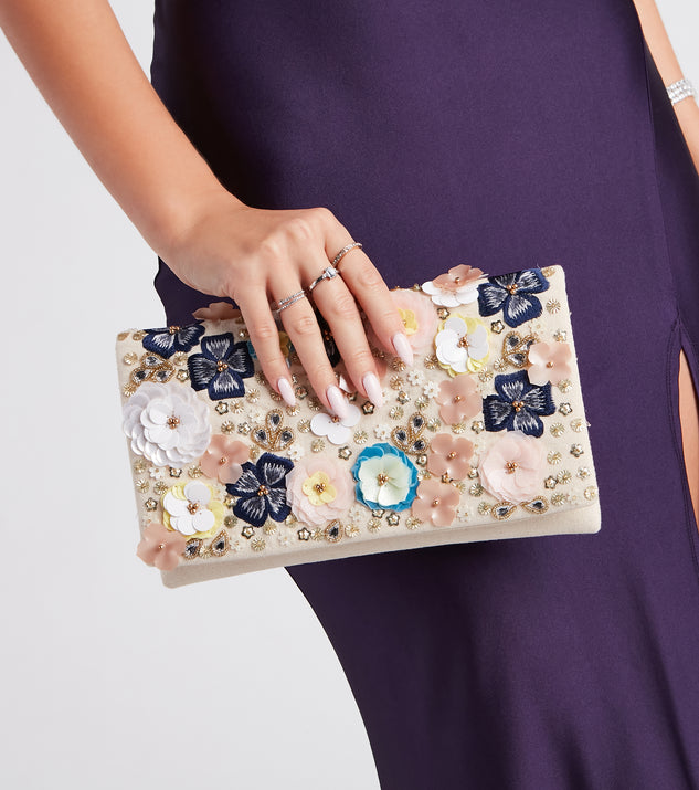 With Enchanting Glam Floral Sequin Beaded Clutch as your homecoming jewelry or accessories, your 2023 Homecoming dress look will be fire!