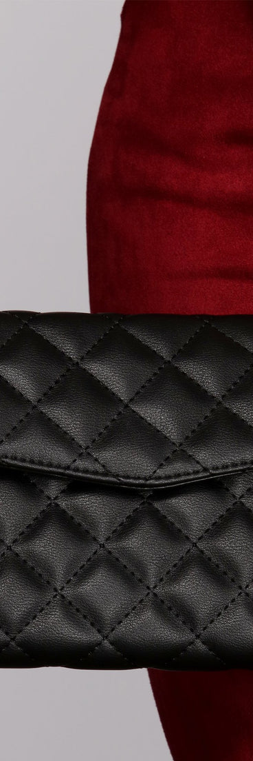 Quilted With Style Clutch is the perfect Homecoming look pick with on-trend details to make the 2023 HOCO dance your most memorable event yet!