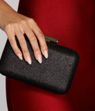 Only The Essentials Mesh Clutch is the perfect Homecoming look pick with on-trend details to make the 2023 HOCO dance your most memorable event yet!