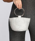 O-Ring Handle Rhinestone Bucket Purse is the perfect Homecoming look pick with on-trend details to make the 2023 HOCO dance your most memorable event yet!