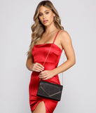 With Glitzy Vibes Glitter Mesh Clutch as your homecoming jewelry or accessories, your 2023 Homecoming dress look will be fire!