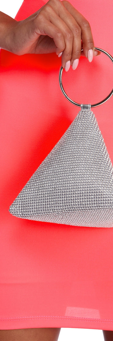 Rhine So Fine Wristlet is the perfect Homecoming look pick with on-trend details to make the 2023 HOCO dance your most memorable event yet!