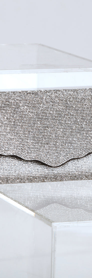 With Bring The Bling Rhinestone Scalloped Trim Clutch as your homecoming jewelry or accessories, your 2023 Homecoming dress look will be fire!