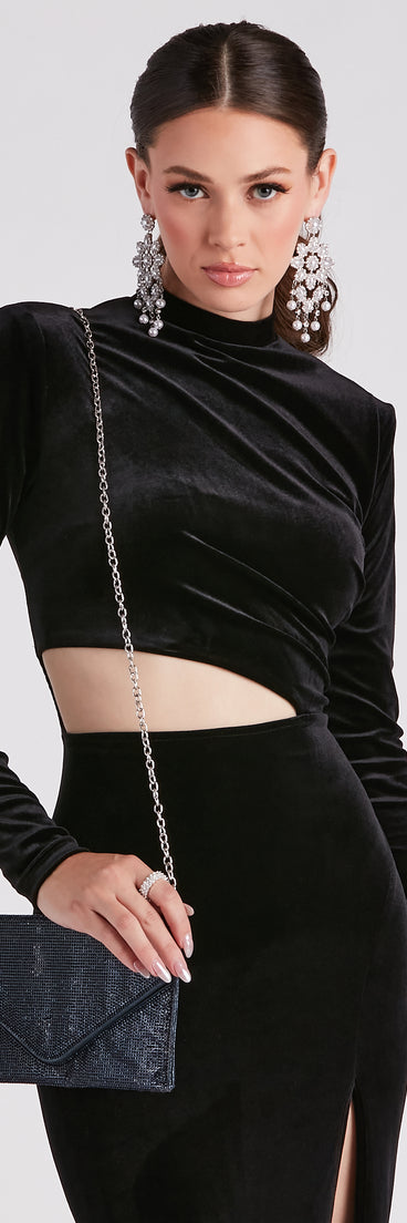 Chic Rhinestone Envelope Crossbody is the perfect Homecoming look pick with on-trend details to make the 2023 HOCO dance your most memorable event yet!