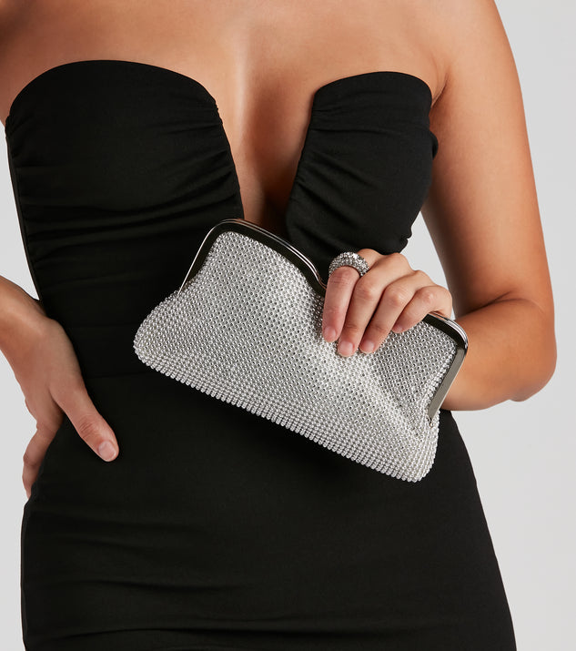 Put A Ring On It Mesh Clutch