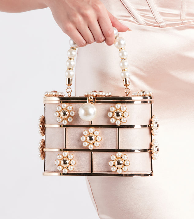 Pearl Handbag With 3D Floral Decoration
