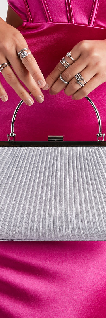 With Sparkle Lover Glitter Top Handle Purse as your homecoming jewelry or accessories, your 2023 Homecoming dress look will be fire!