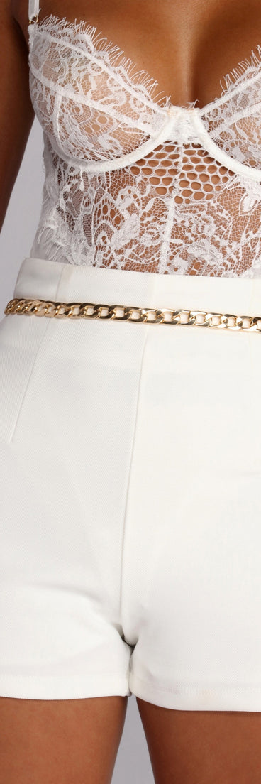 Off The Chain Belt is a trendy pick to create 2023 festival outfits, festival dresses, outfits for concerts or raves, and complete your best party outfits!