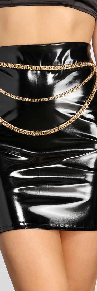 Triple Row Swag Chain Belt is a trendy pick to create 2023 festival outfits, festival dresses, outfits for concerts or raves, and complete your best party outfits!