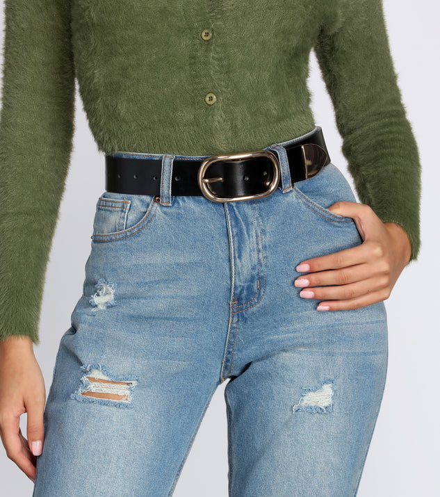 Thick Sleek Faux Leather Belt is a trendy pick to create 2023 festival outfits, festival dresses, outfits for concerts or raves, and complete your best party outfits!