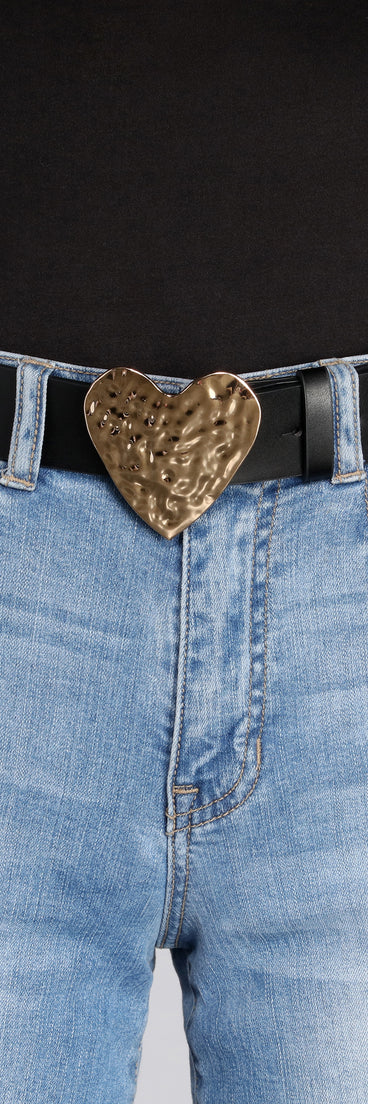 Hammered Heart Faux Leather Belt is a trendy pick to create 2023 festival outfits, festival dresses, outfits for concerts or raves, and complete your best party outfits!