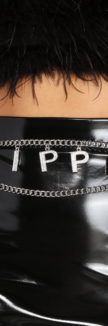 Drippin' Chain Link Belt is a trendy pick to create 2023 festival outfits, festival dresses, outfits for concerts or raves, and complete your best party outfits!