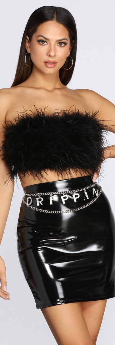 Drippin' Chain Link Belt is a trendy pick to create 2023 festival outfits, festival dresses, outfits for concerts or raves, and complete your best party outfits!