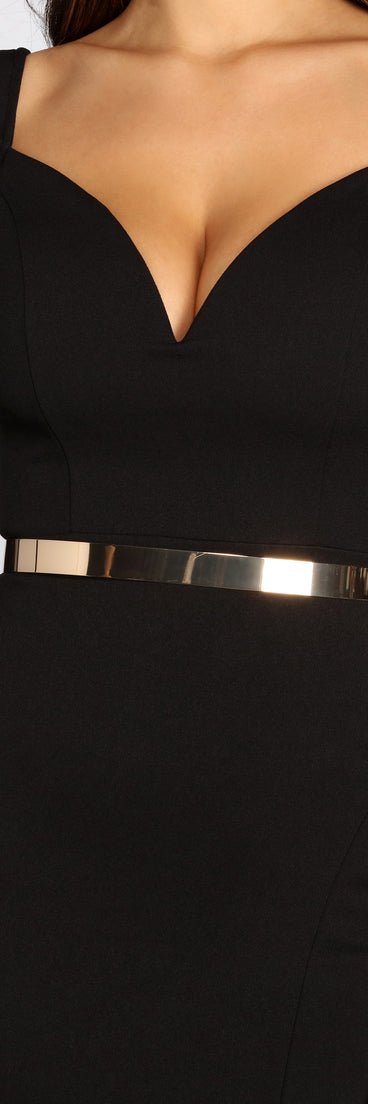 Chic & Sleek Metal Belt