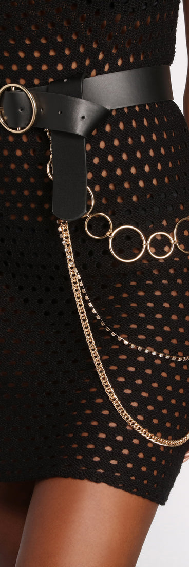 Make It A Triple Chain Faux Leather Belt is a trendy pick to create 2023 festival outfits, festival dresses, outfits for concerts or raves, and complete your best party outfits!