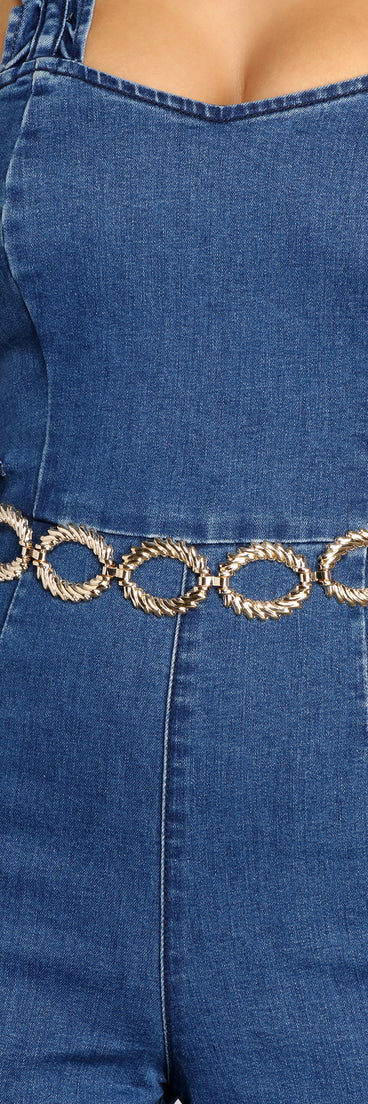 Old Money Twisted Oval Chain Link Belt is a trendy pick to create 2023 festival outfits, festival dresses, outfits for concerts or raves, and complete your best party outfits!