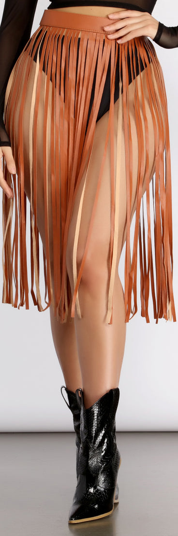 Rockin' Hun' Faux Leather Fringe Belted Skirt is a trendy pick to create 2023 festival outfits, festival dresses, outfits for concerts or raves, and complete your best party outfits!