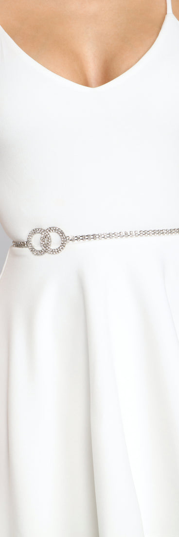 With Luxe Moments Double O-Ring Belt as your homecoming jewelry or accessories, your 2023 Homecoming dress look will be fire!