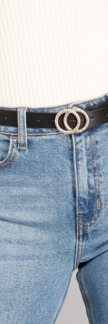 Simple Glam Belt Pack for 2022 festival outfits, festival dress, outfits for raves, concert outfits, and/or club outfits